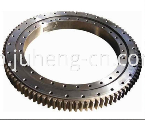 PC200-7 Swing bearing